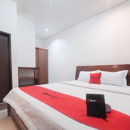 Reddoorz Plus Near Green Pramuka Square Mall Τζακάρτα Εξωτερικό φωτογραφία
